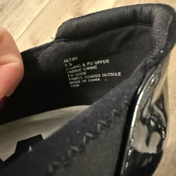 Anne Klein Sport Women's Black Wedge Shoe Sz 7.5 - Picture 9 of 10